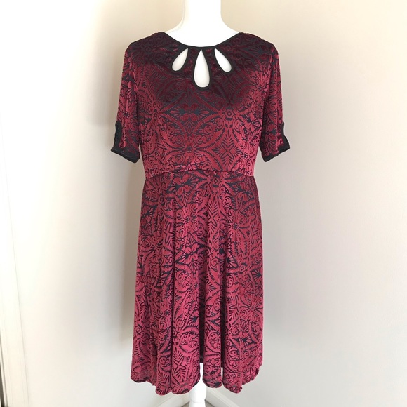 Modcloth Dresses & Skirts - ModCloth Velvet Dress